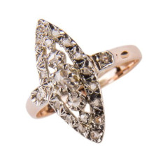 Antieke markiesring met roosdiamant.
