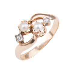 Antieke ring met diamant en parel