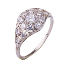 Ring met briljant geslepen diamant.