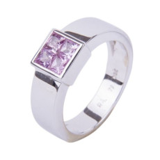 Witgouden ring met saffier
